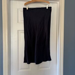 Quince Classic Navy Blue Mulberry Silk Midi Skirt